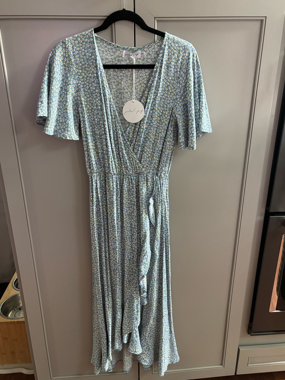 NWT Petal & Pup Light Blue Floral Midi Dress sz 2 - Picture 1 of 6